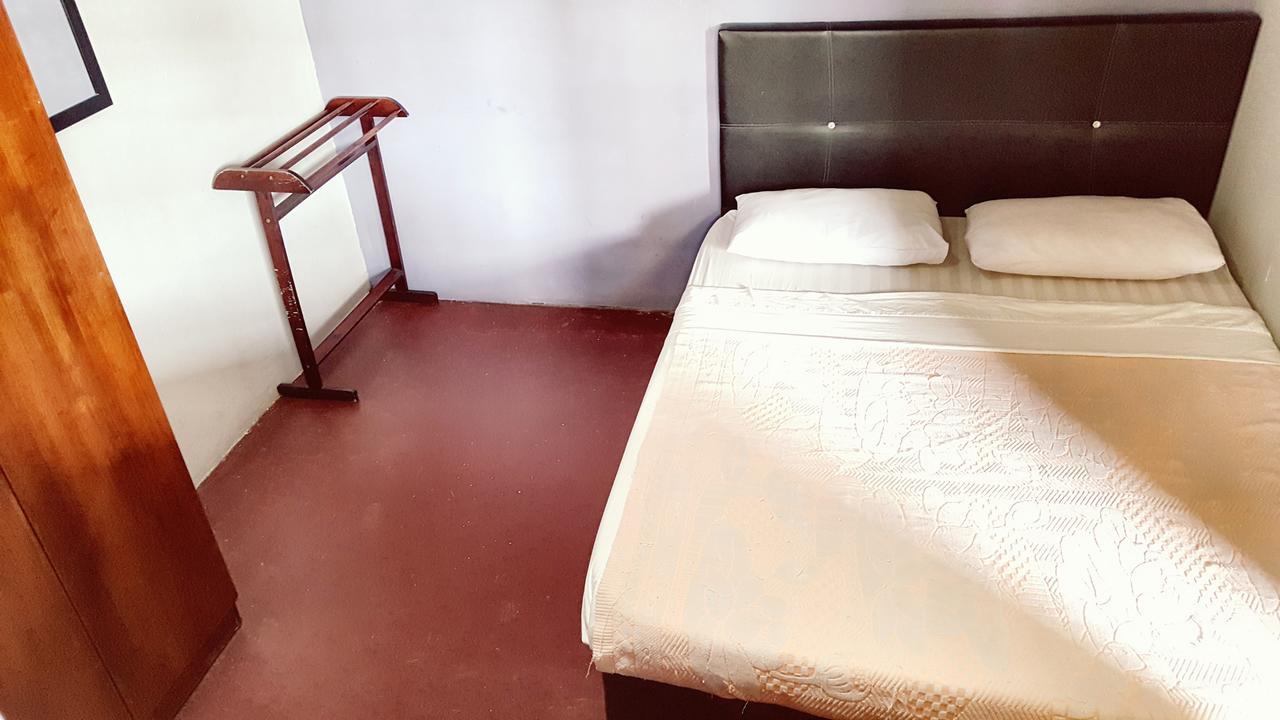 The Jesselton Cabin Sdn Bhd Kota Kinabalu Esterno foto