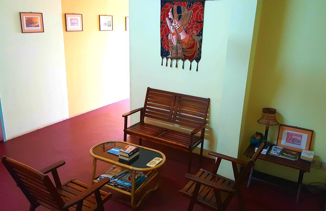The Jesselton Cabin Sdn Bhd Kota Kinabalu Esterno foto