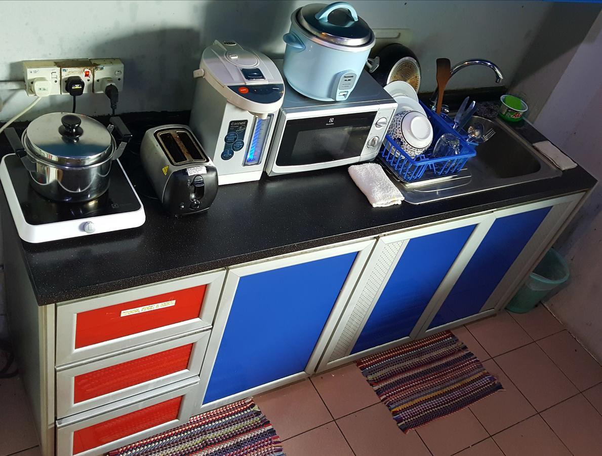 The Jesselton Cabin Sdn Bhd Kota Kinabalu Esterno foto