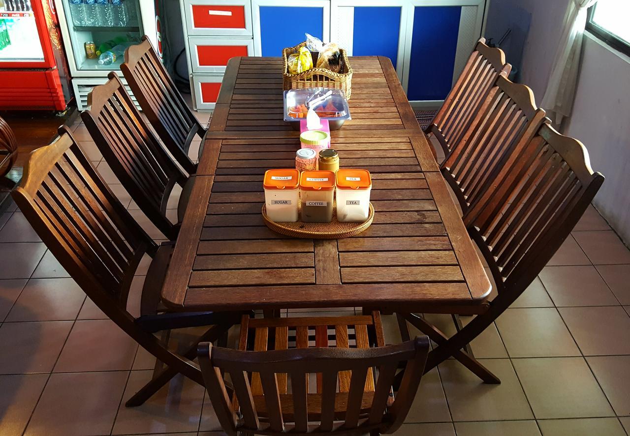 The Jesselton Cabin Sdn Bhd Kota Kinabalu Esterno foto