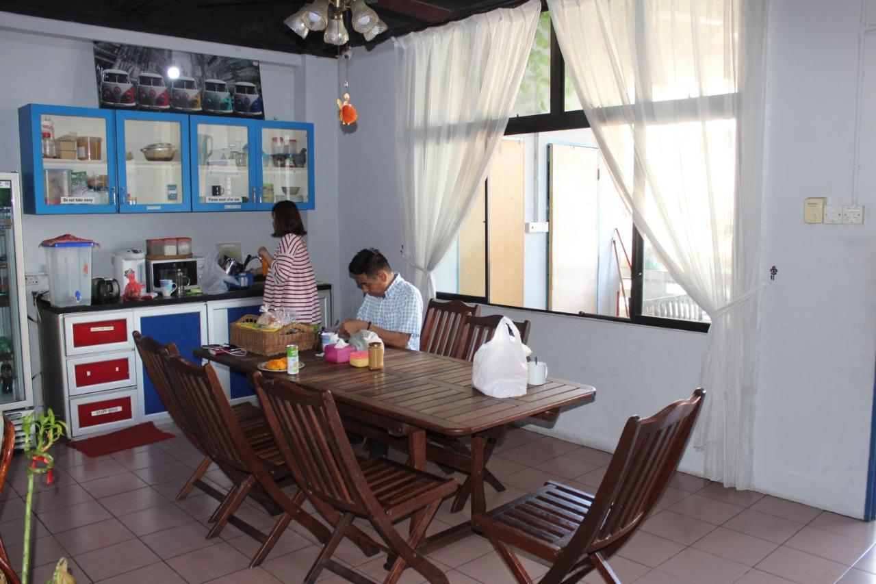 The Jesselton Cabin Sdn Bhd Kota Kinabalu Esterno foto